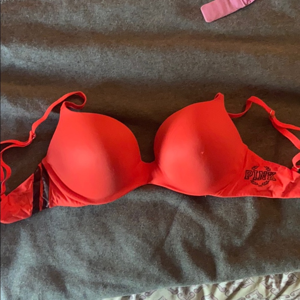 Never worn PINK bra